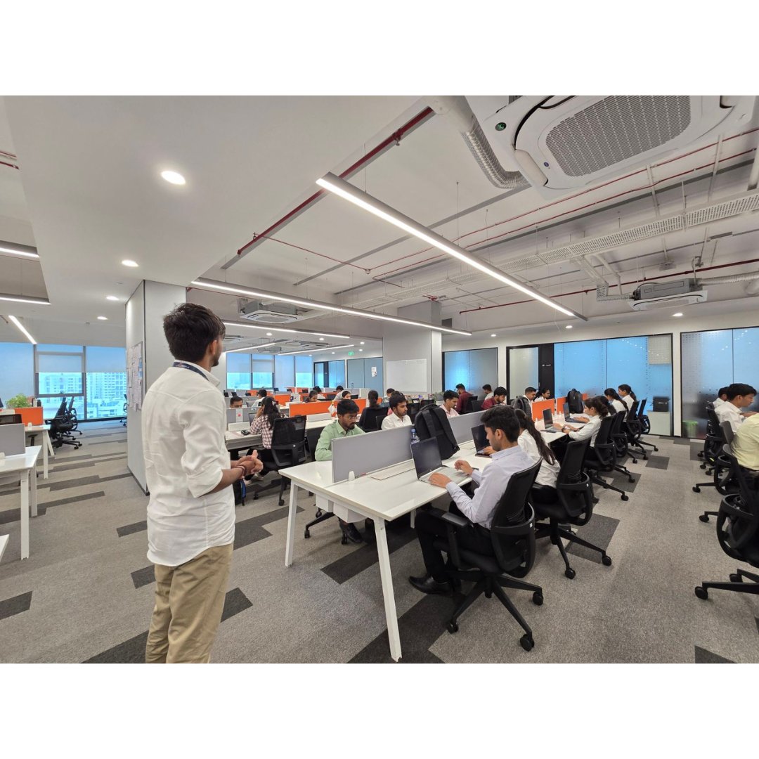 joshsoftware's tweet image. It’s always exciting to be the first step in careers, shaping them along the way - and nothing reflects that better than our recent offline internship drive at the Josh Software office. With passionate participants appearing for the drive, the energy, curiosity, and new wave of…