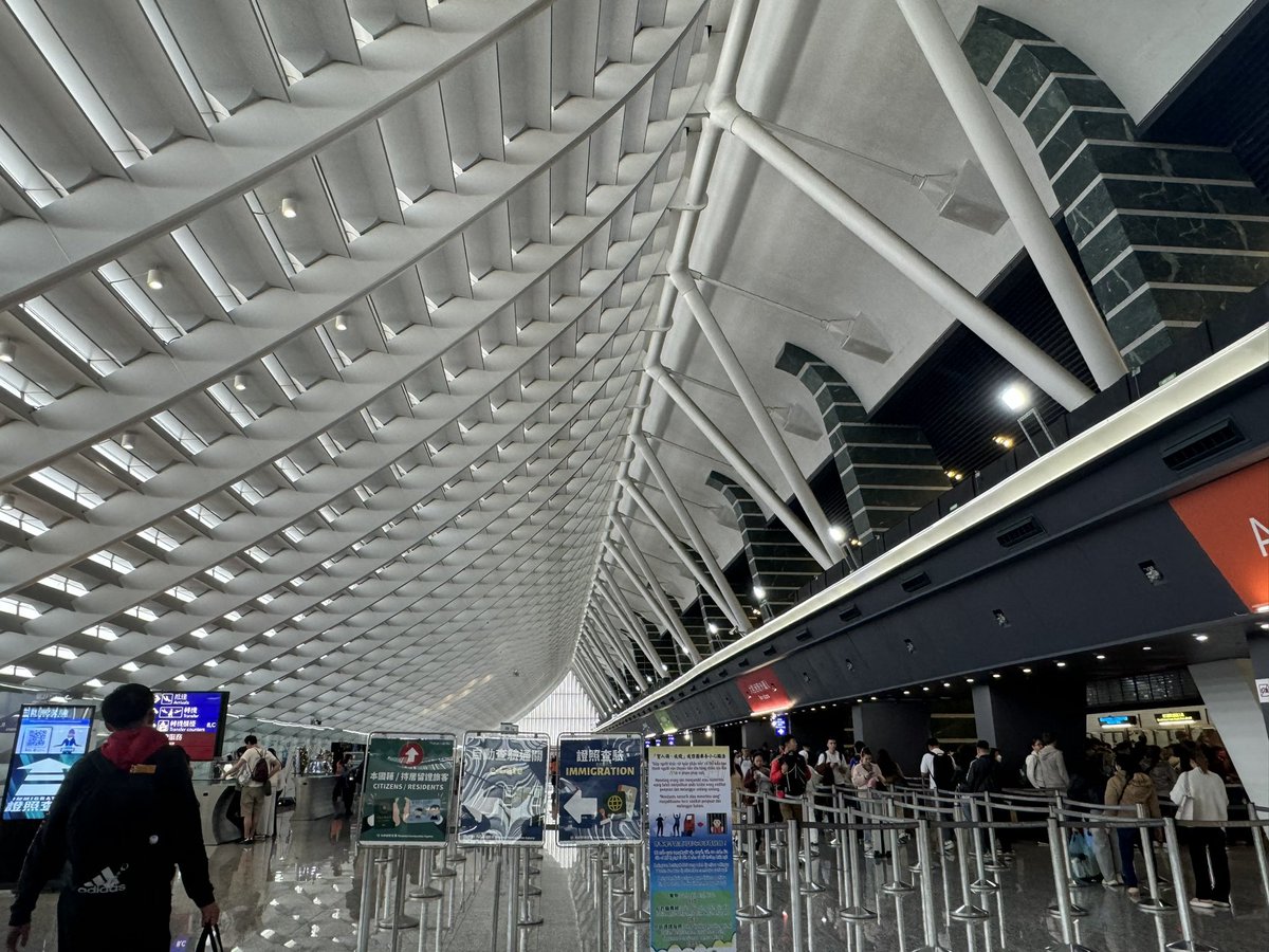 ワレ、キタりょ🫢