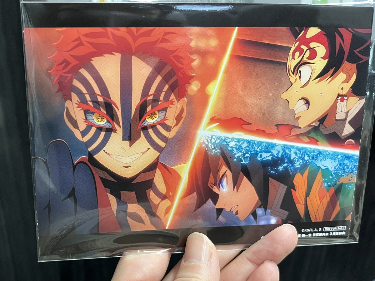 220second's tweet image. そういえば観てきました✨

わたし、初見の鬼滅の刃が最初の劇場版で(映画からいきなり見始めた)、映像始まった瞬間の作画の美しさで「これはきっといい作品だ」と悟ったんですけど、今回も冒頭で「実写？」と思いました笑…