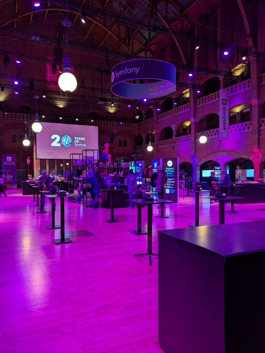 SymfonyCasts's tweet image. Let&apos;s gooo #SymfonyCon Amsterdam! Come by our booth to grab some socks 🧦 and swag!