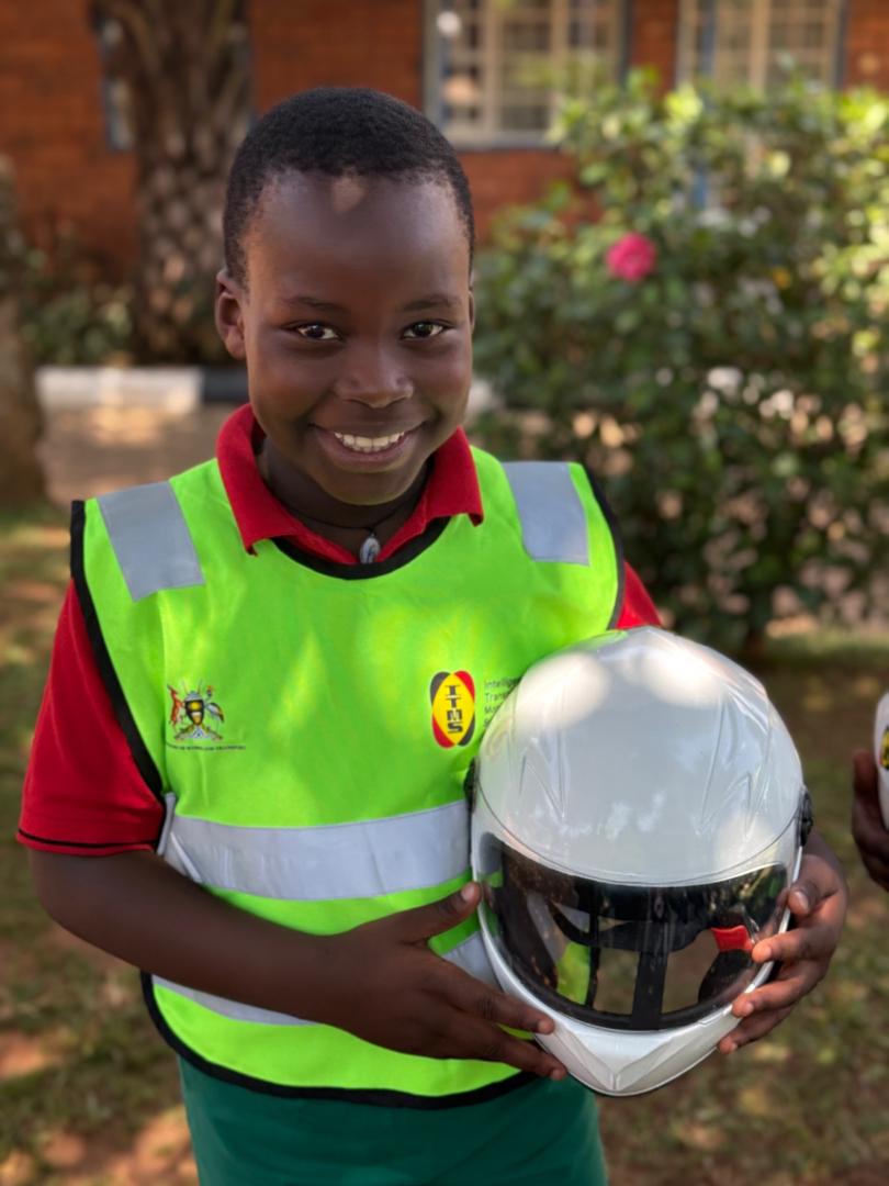 Urbanstyles256's tweet image. Together, we can build a future where road safety is a priority  for riders, drivers, and our youngest passengers. Let’s protect lives today to secure tomorrow.
#ITMSUg #SafeKidsSafeFuture