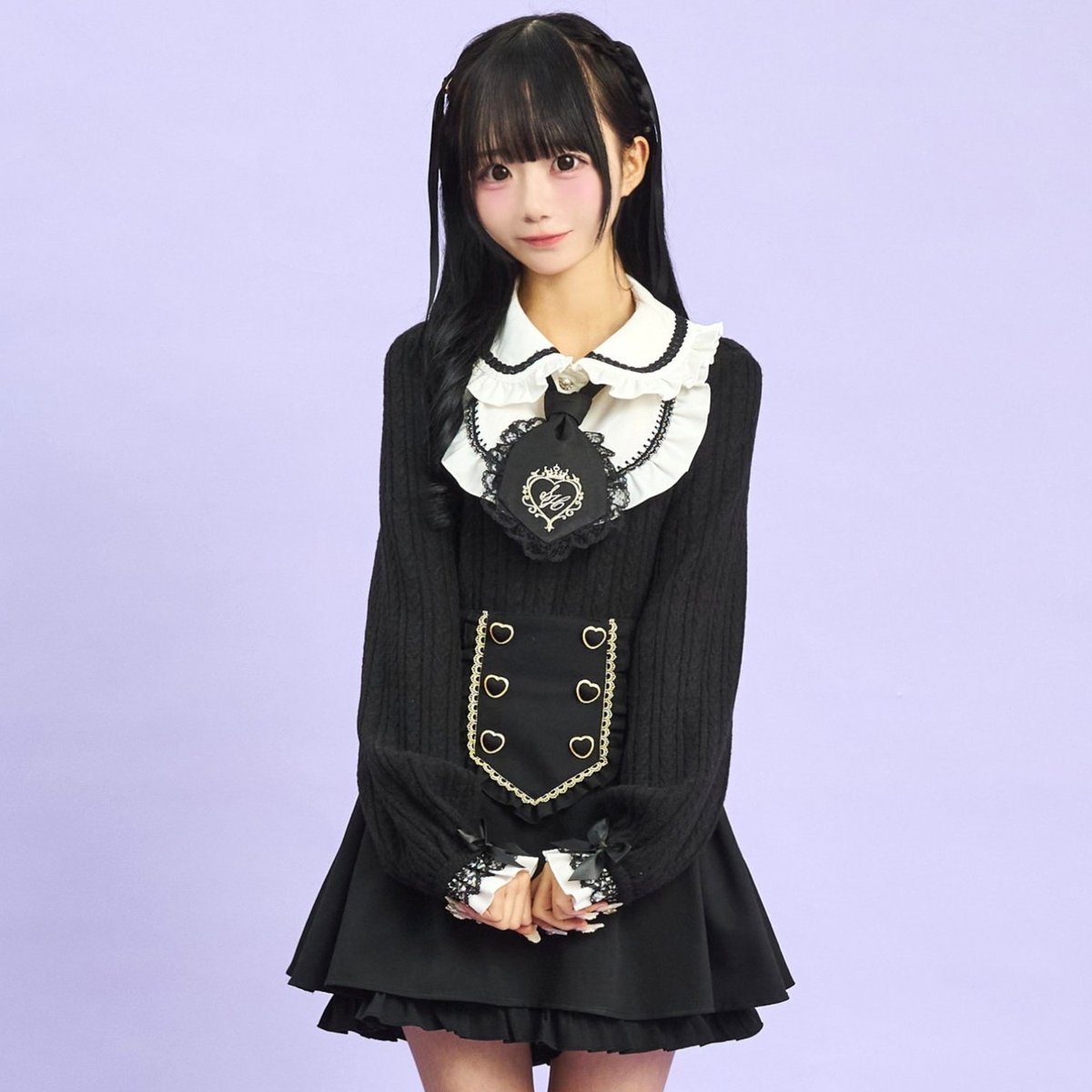 Pick Up
'25 AWできゅんと
ときめき、キラメキを！

大きなヨークフリルに映える
SH刺繍入りネクタイが可愛いポイント🐰🎄💕
袖口にレース×フリルとミニリボン施し
シーハニらしくガーリー🥨🎀✨
x.gd/4o2yG

店舗
x.gd/s51pu

#secrethoney
#シーハ二
#シークレットハニー