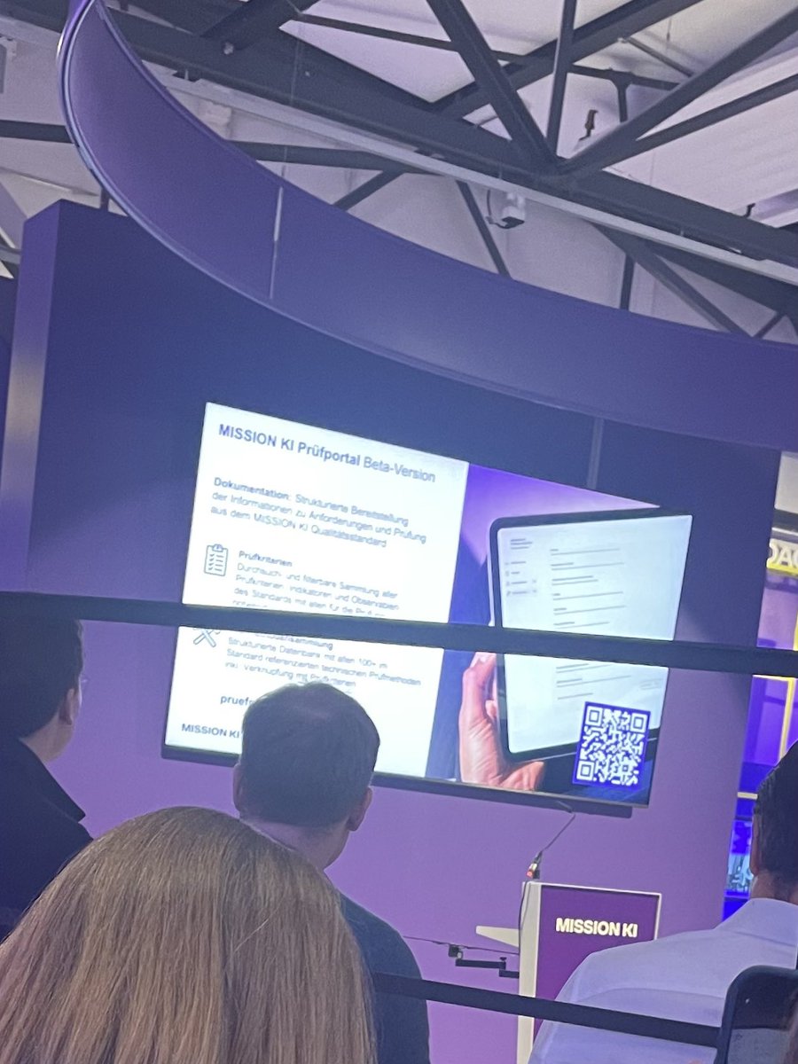 arletevonkries1's tweet image. Die Mission KI ist ein Projekt mit deutscher Technologie und umfasst Medizin, Mobilität, Verwaltung und Forschung! In 2 Jahren ist viel erreicht, mit weiteren Finanzierung wurden alle Ziele erreicht sein! Bundesministerium für Digitales Deutschland Danke!🇩🇪