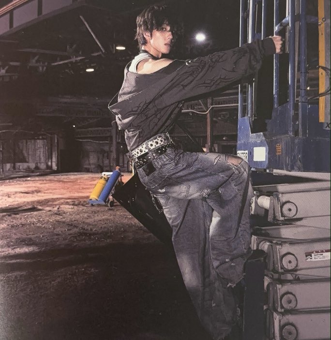 chiisungiie's tweet image. happy thanksgiving asteroid nation🤗 jisung digipack photo scans😛