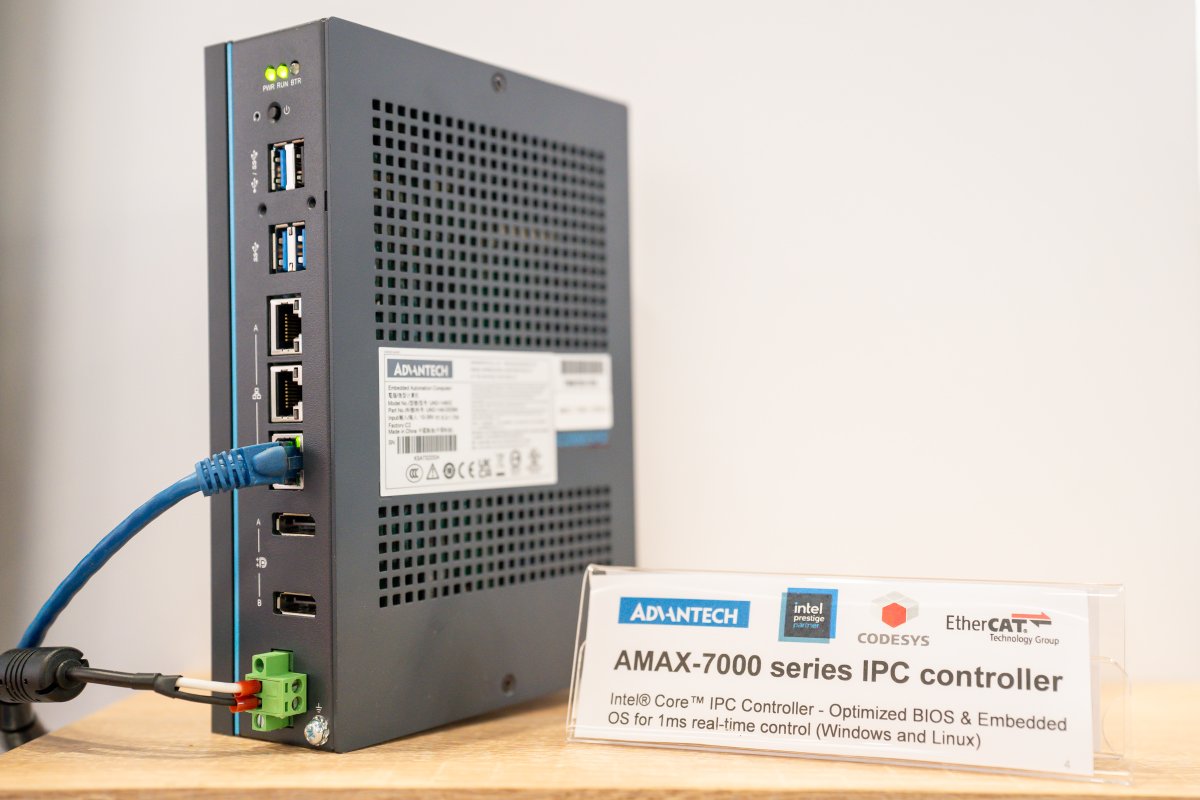 Advantech_IIoT's tweet image. Software-Defined Control: A Pivotal Moment in Manufacturing Architecture Transformation

Manufacturing control architecture is transitioning from &quot;dedicated hardware&quot; to &quot;software-defined&quot; systems. When quality inspection integrates AI, when process optimization relies on…