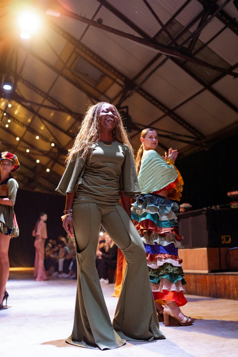 Here is Glotto by Mboko Basiami on the runway in Montpellier. A striking moment celebrating her unique design voice.

Photography: 
Stéphane Nounamo - @the_student_photographer237 

#CreationBotswana #FashionEntrepreneurshipBW #BotswanaToTheWorld