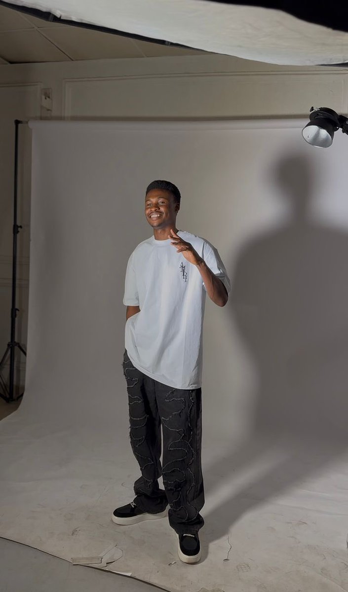 HinataSign's tweet photo. Happy Birthday to the King of Sign!
Wishing my brother a year full of blessings, success, and unstoppable greatness.
Keep shining your crown only gets brighter. 👑🎉🧡 https://t.co/31YFnxdcnK