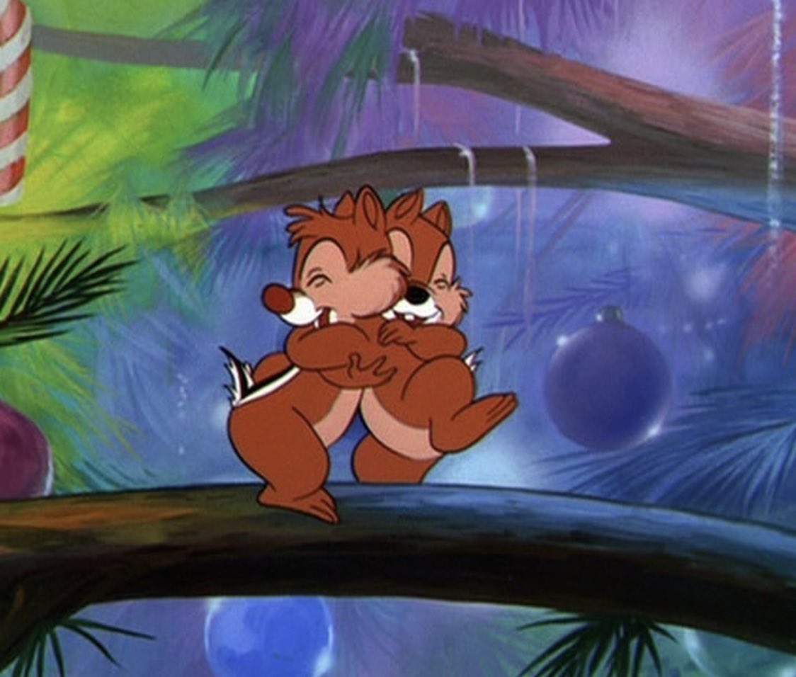 ArtCelineLove's tweet image. christmas season in old disney🎄🎊🎉