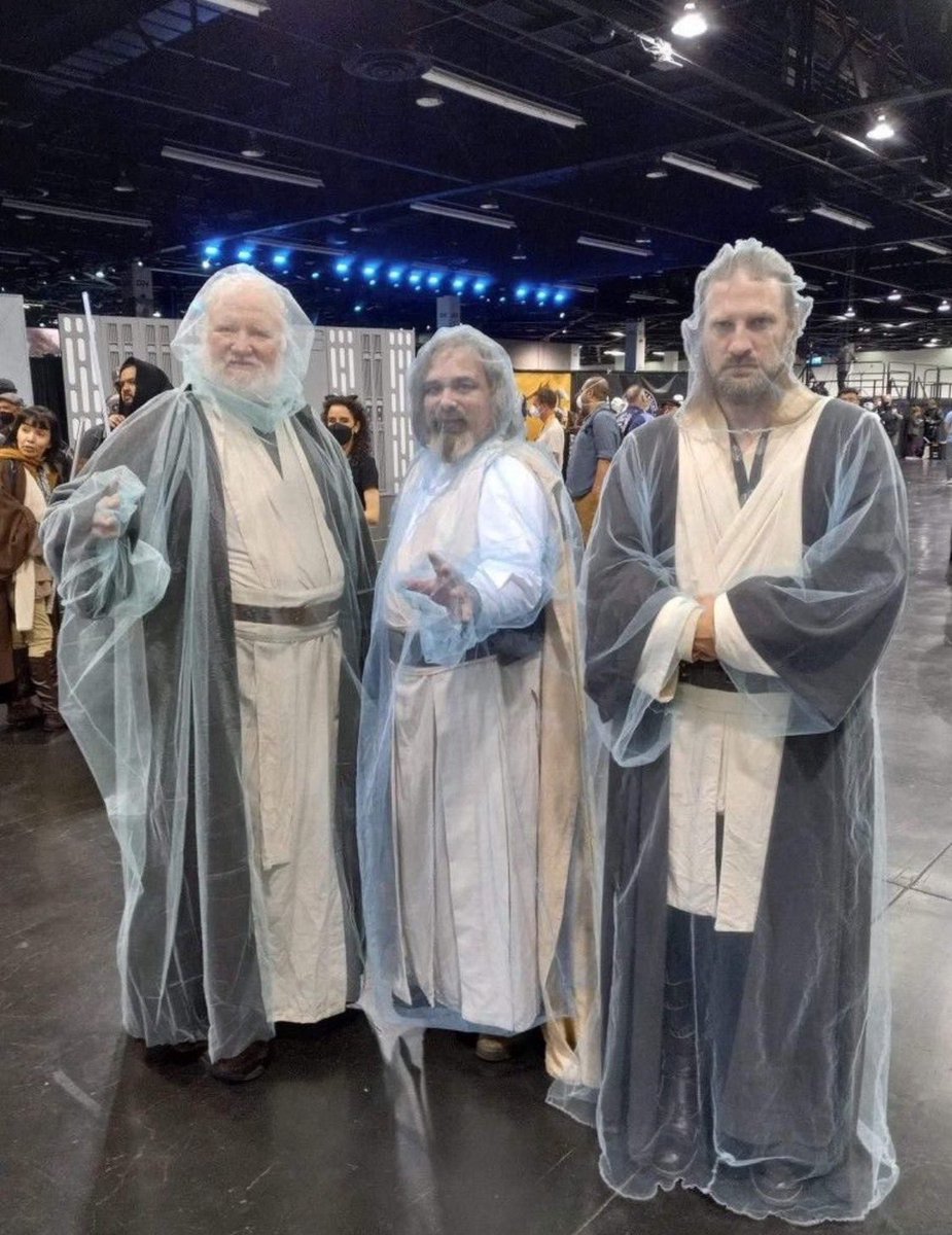 BenjaminDa91346's tweet image. スターウォーズの霊体コスプレとかぶっ飛んでて草