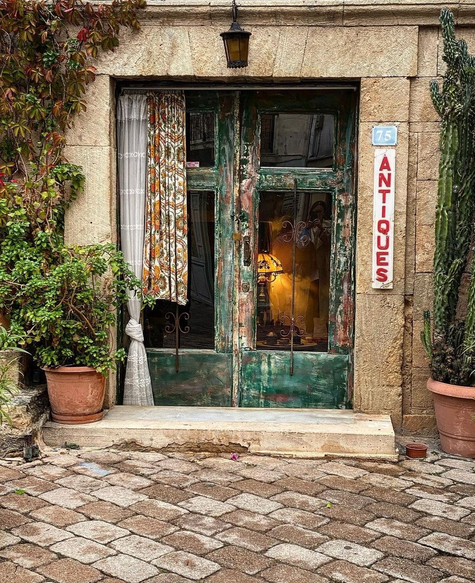 pantelischio's tweet image. Αίγινα
#Doorsandwindows