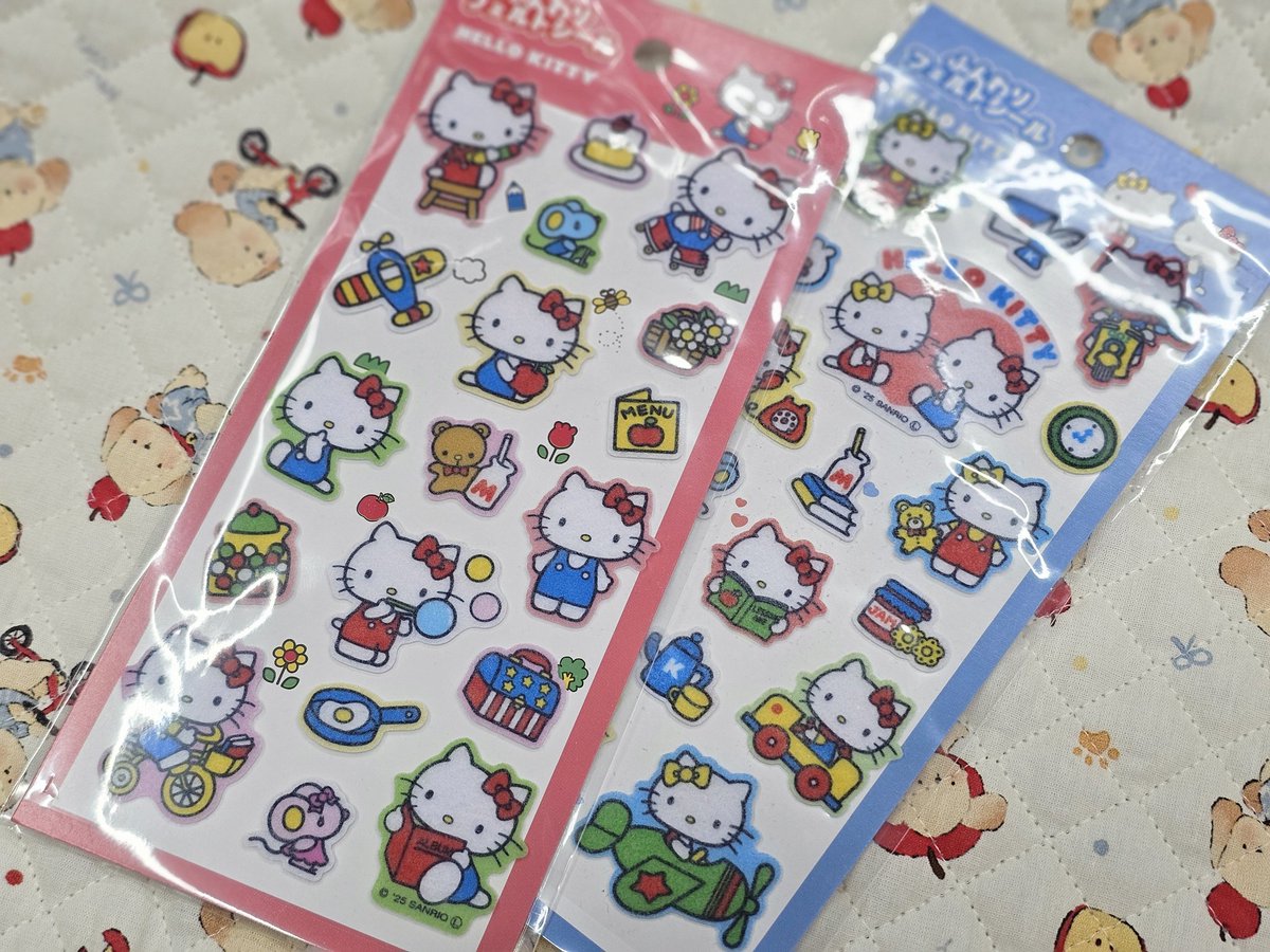 너무 예쁜 키티 스티커를 샀어요🍎
키티+사과 조합 너무 좋아함
