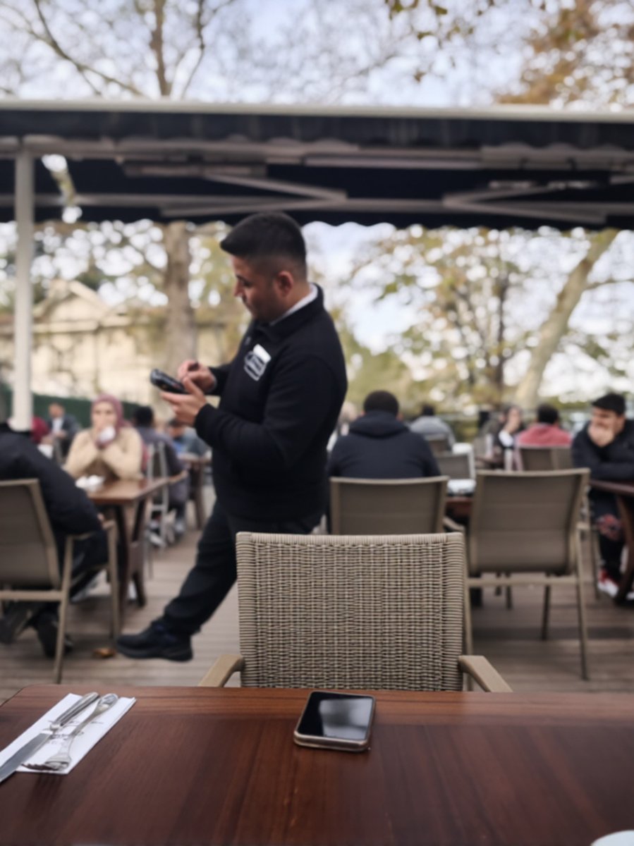 misslina tweet media