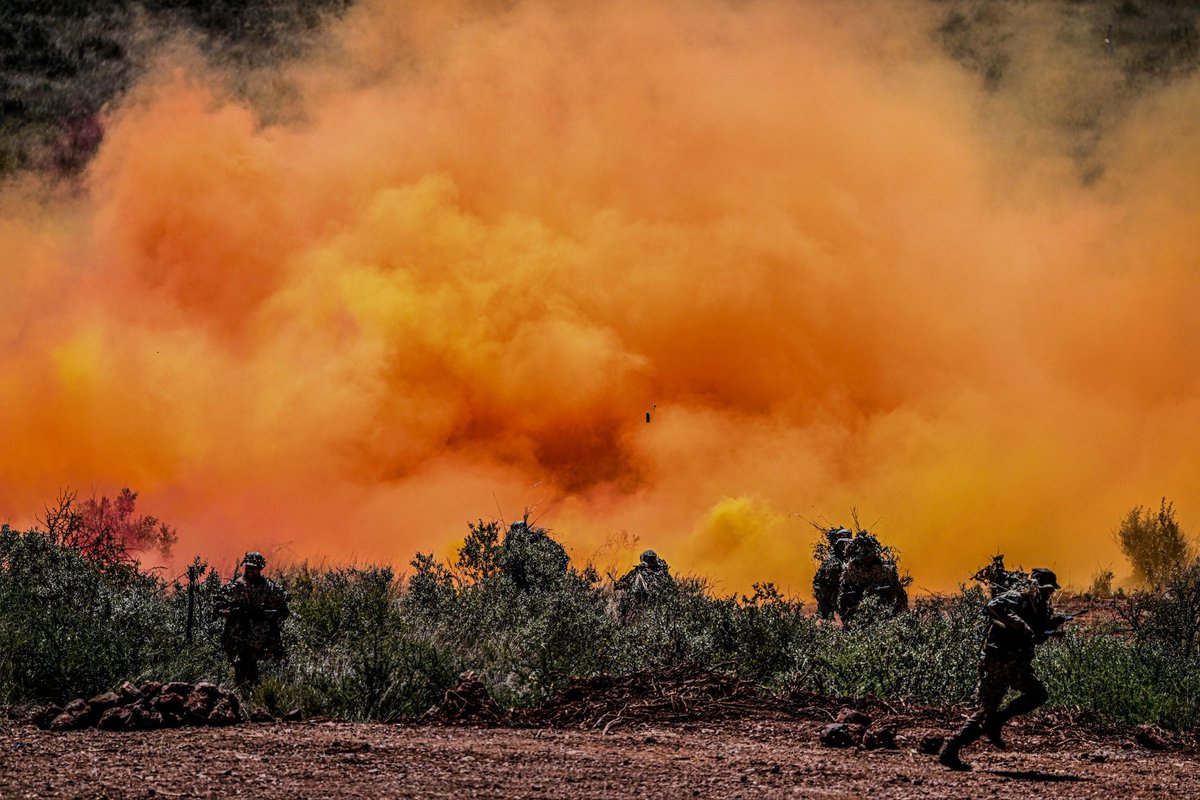 SANDF_ZA's tweet photo. While the public often sees the impressive demonstrations of capability, behind the scenes, the exercise serves as a realistic operational environment for various command and leadership courses.
#SANDF
#ExerciseVUKUHLOME_IV
#DistinguishedVisitorsDay https://t.co/kwDErymmSA