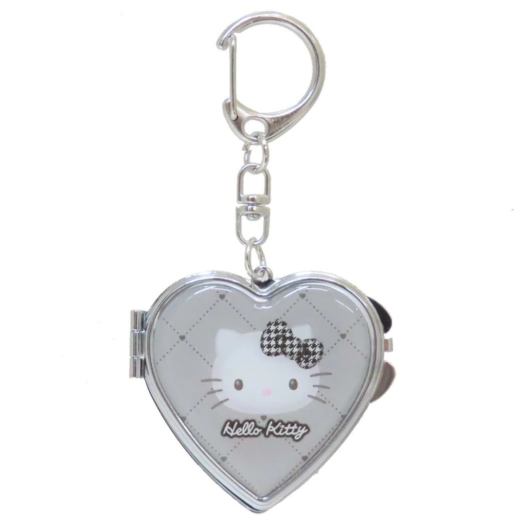 シネマコレクションで販売開始！ - ハローキティ キーリング ハート型