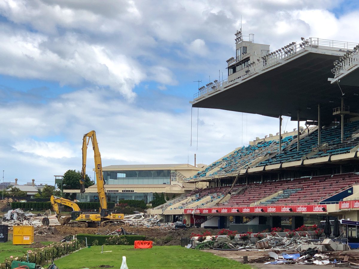 👋 <a href="/TheValley/">Moonee Valley Racing Club</a>  🏗️