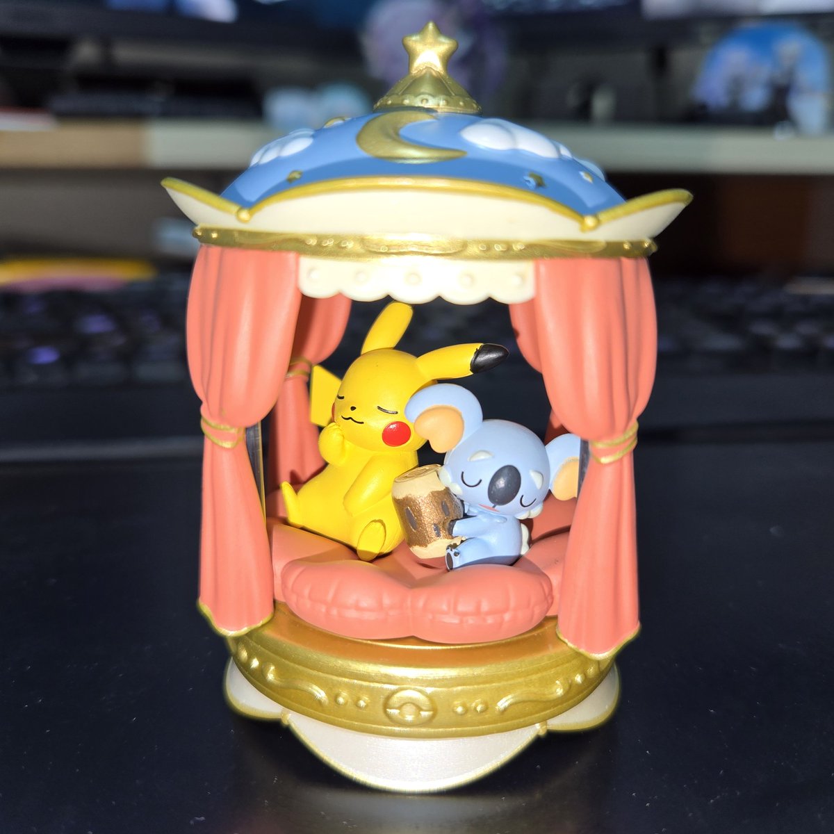 先日お友達からお土産でもらいました めちゃかわピカさまとコアラ