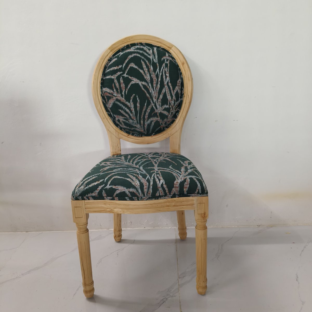 FairyZeng1's tweet image. All chair furntiure items#HotelFurniture #LuxuryFurniture #CustomFurniture #ModernFurniture #BespokeFurniture #FurnitureDesign #CommercialFurniture #ContractFurniture #BarStool #Chair #Sofa #Sidetable #bedsidetable  #chair #armchair #homedecor #interiordesign