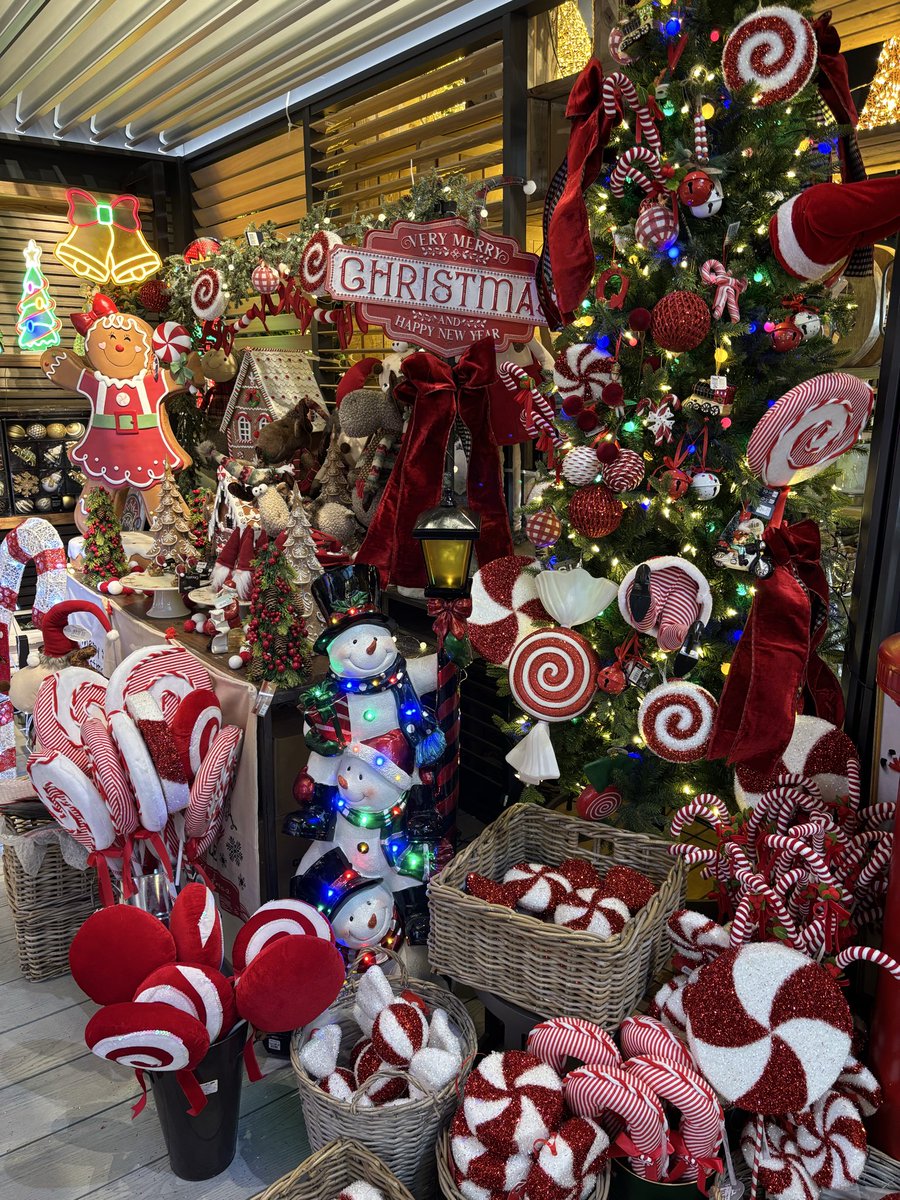 Christmas Joy! 10% OFF on all products in Red Christmas Sale.
Buy Christmas Tree, lights &amp; Decor from Christmasland 2 Goatstown,Dublin, Ireland.

Visit us today.
Offer valid till 30th November.
Shop now at Christmasland.ie