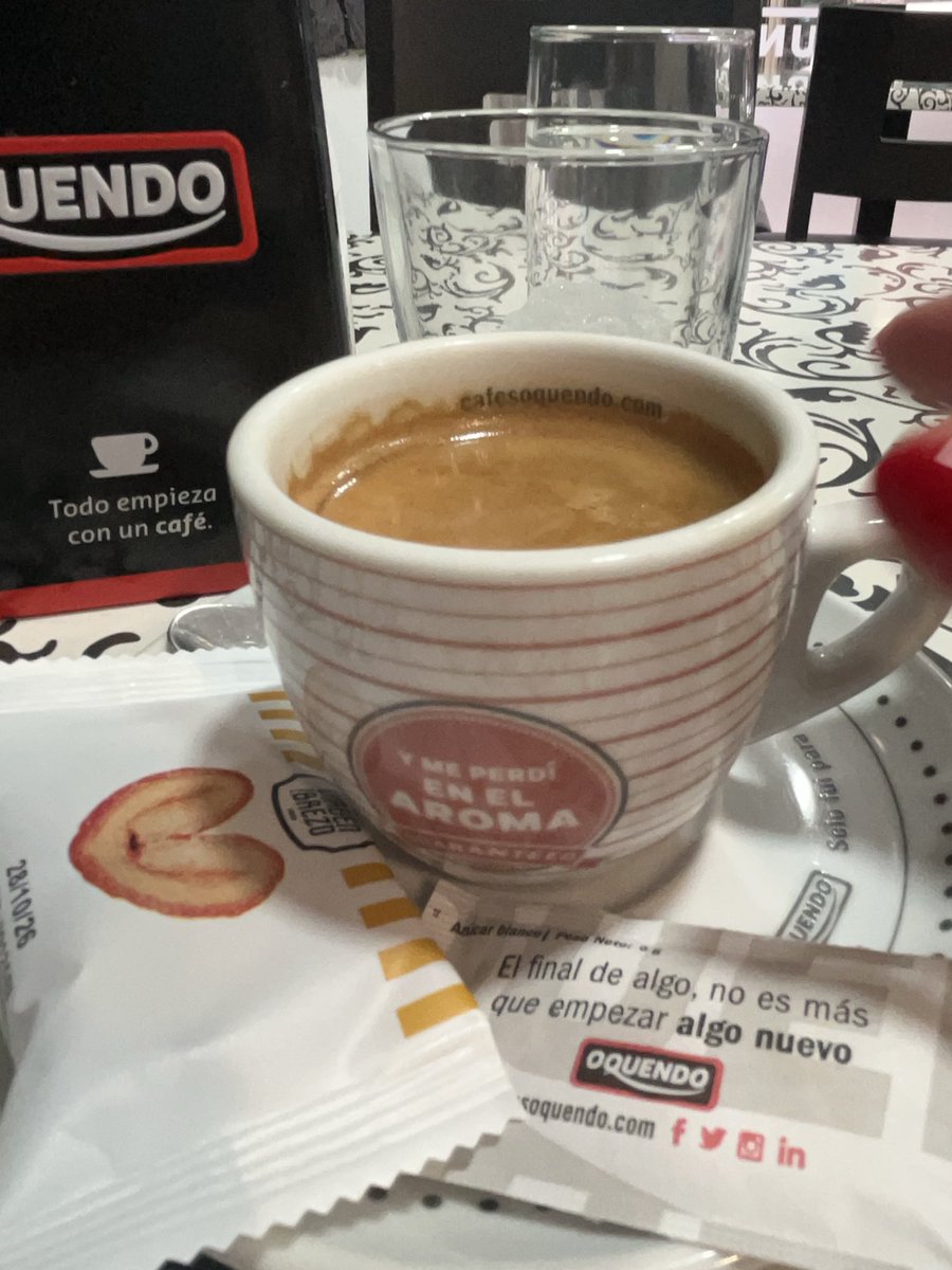 forerus's tweet image. Buenos días!! Jueves, amanece nublado pero sin lluvia y el tiempo me pide que espabile. Día completito pero con gusto, que hay que aprovechar cada momento como si fuera el último. Disfrutémoslo. Antes…Café a sorbos pequeños ☕️🦋😘