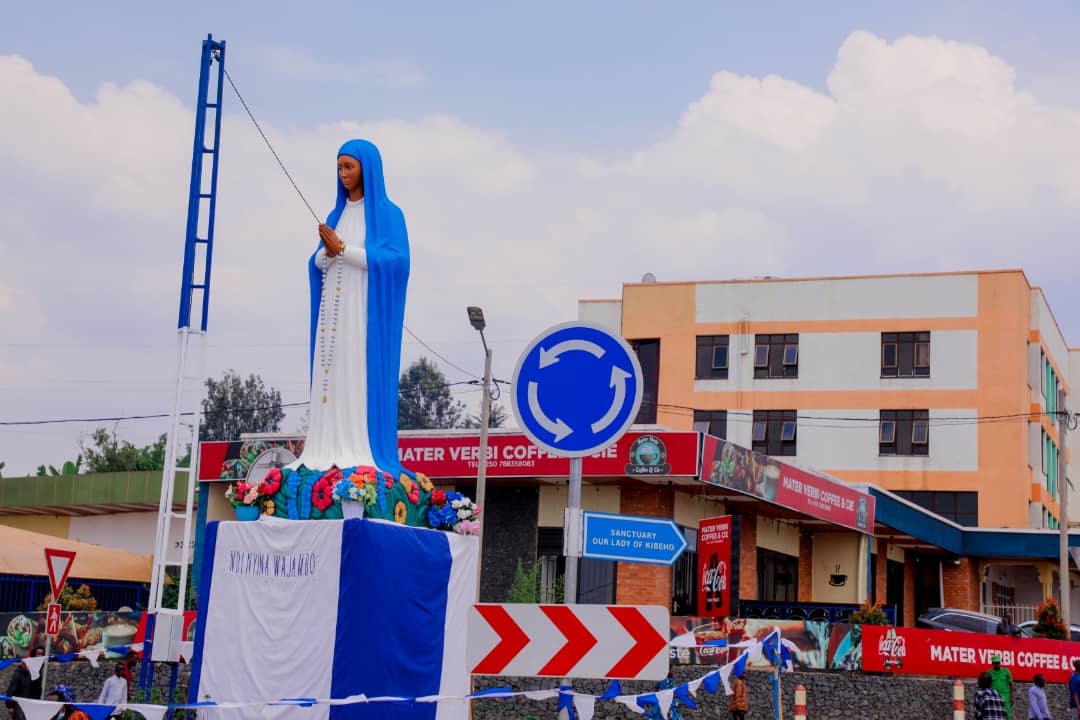 NyaruguruDistr's tweet photo. Invest in hospitality in Nyaruguru District  to empower local economy,serve  local and global pilgrims.2/2
#InvestInKibeho #VisitRwanda #Nyaruguru. https://t.co/L6TEobjtdQ