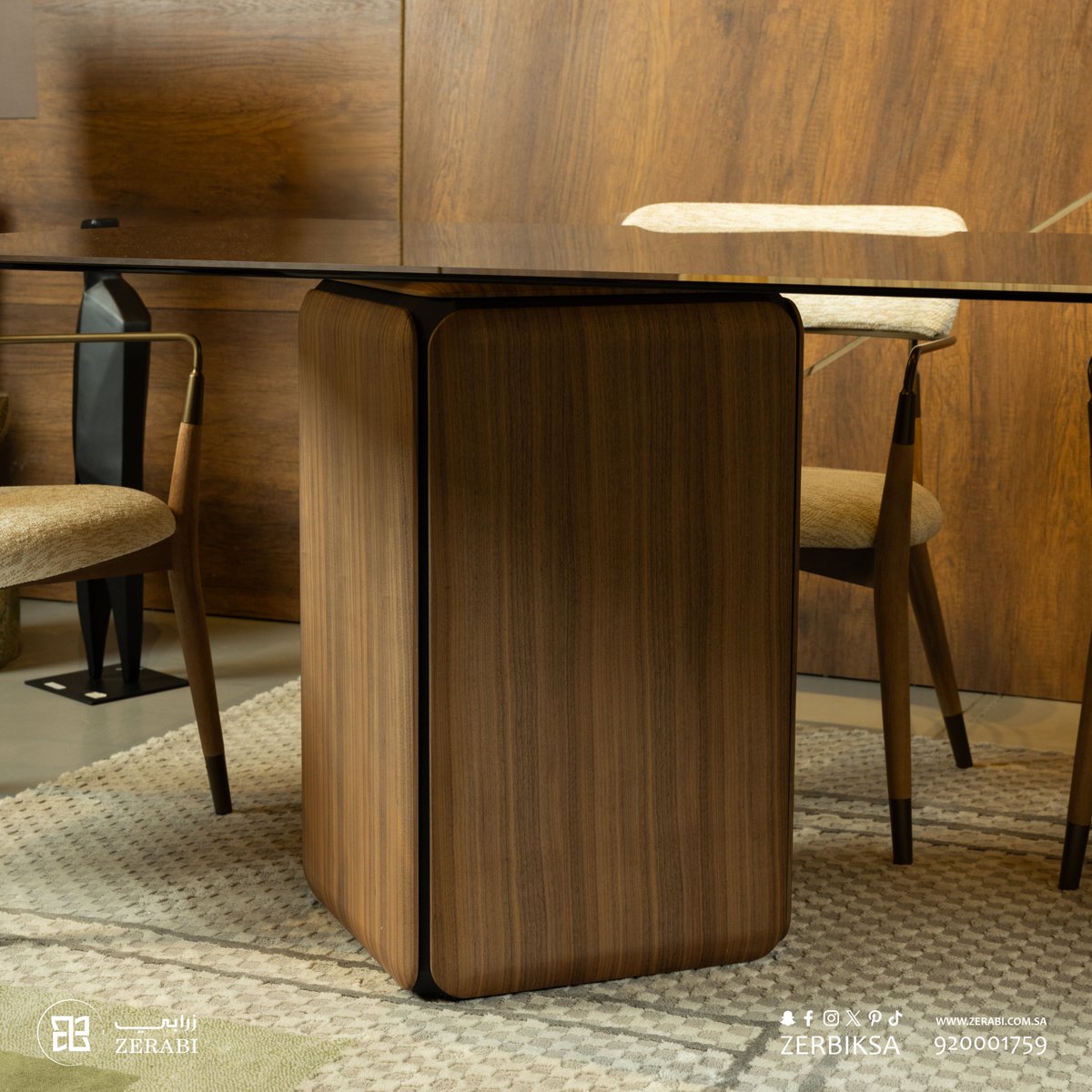 زرابي تعطي دفء للمكان… وجاذبية

#زرابي #بيت_راقي #لمسات_بيتي #غرفة_الجلوس #اثاث #اثاث_منزلي