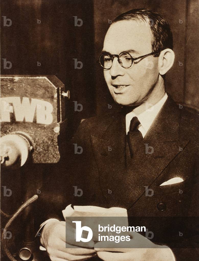 لن يتغير العالم من أجلك السياسة لن تمنحك إلا الكذب ، السرقة ، الغش 
"غاريث جونز..الصوت الذي لم يخف الحقيقة"
غاريث جونز الصحفي الذي رأى الحقيقة ورفض الصمت.
كشف مجاعة أوكرانيا عام 1933 رغم إنكار العالم، فدفع حياته ثمناً للشجاعة.
بقي صوته شاهداً "لقد رأيت الجوع.. لقد رأيت الموت.✍️🇬🇧