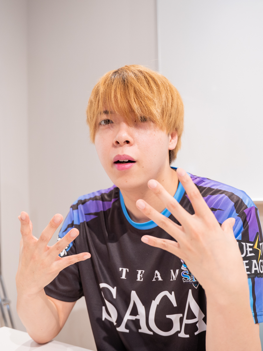 【読者プレゼント】

『デュエル・マスターズ』のMr.フルパワーことZweiLance（<a href="/ZweiLance/">ZweiLance</a>）選手のサイン入り《エメラル》を1名様にプレゼント🔥

応募方法は以下の通り！
1️⃣<a href="/KAI_YOU_ed/">KAI-YOU（カイユウ）</a> をフォロー
2️⃣この投稿をリポスト
3️⃣当選者はDMでお知らせ（12月11日〆切）