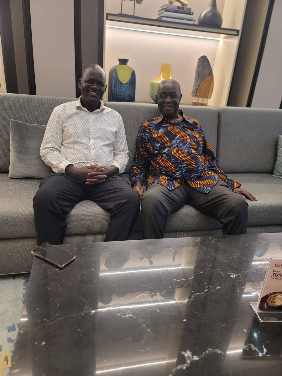 Adele_lide's tweet image. The party leader of ODM Dr. Oburu Odinga pictures from Dubai have emerged. The youth leader is looking sharp like a movie star. Long live CHUNGWA 🍊