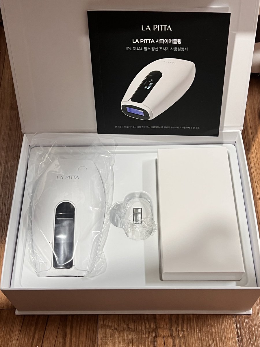 sujiagassi's tweet image. 라피타 제모기 좋습니다…
솔직히 겨드랑이은 잘 모르겠는데요(뽑는 게 최고)

인중은 딱 두 번 해줬는데 털 진짜 안 납니다.
원래 일주일마다 눈썹칼로 벅벅 밀어줬는데 이제 안 나요!!!

조금 비싸지만 그만큼 값어치 합니다.
털이 두꺼운 편이 아니라면 쿨 기능 ㅂㄹ 쓸모 없어서 가장 저렴한 제품…