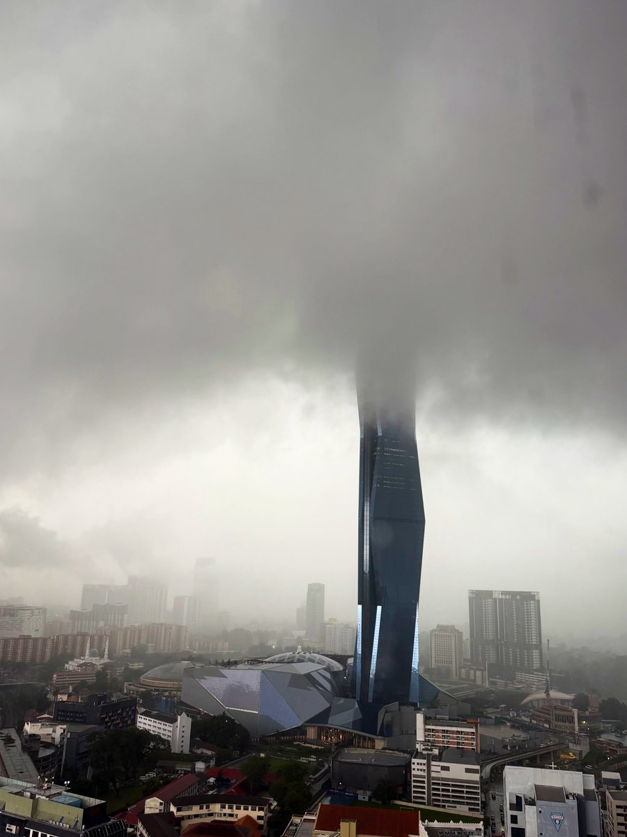 DefaltM8's tweet image. Senyar has arrived.