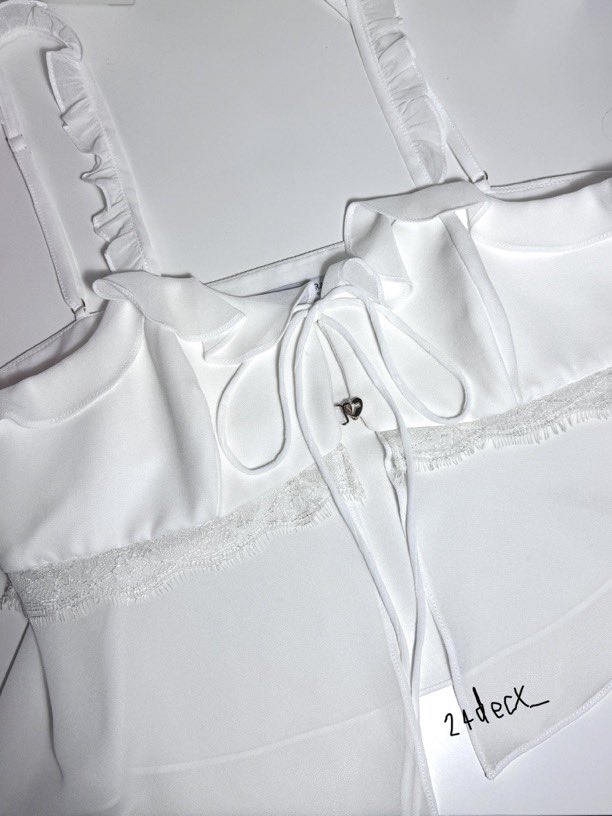 24Decx_'s tweet photo. wts/ ready to ship
ส่งต่อ Giltmonboutique 

♥︎ Nora-white Top xxl 
อก 39-40 เอว 33-34

ใส่ไปครั้งเดียว/ไม่มีตำหนิ ใหม่มาก
🏷️320 บาท ส่งฟรี

#ส่งต่อเสื้อผ้า #ส่งต่อเสื้อผ้ามือสอง #เสื้อผ้ามือ2 #เสื้อผ้ามือสอง #เสื้อผ้ามือสองราคาถูก #โล๊ะตู้เสื้อผ้า #giltmonboutique https://t.co/4jxxtJzeIe