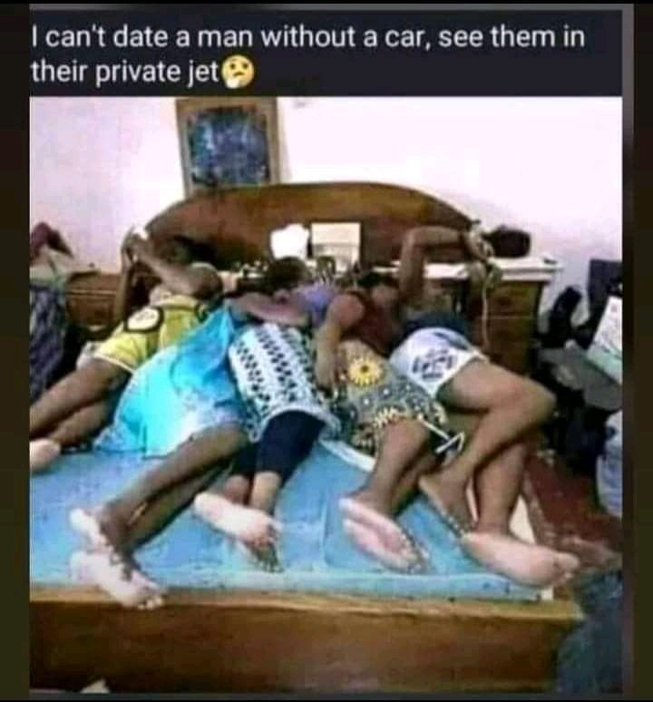 ManBiolee's tweet image. Some ladies on this app be like...