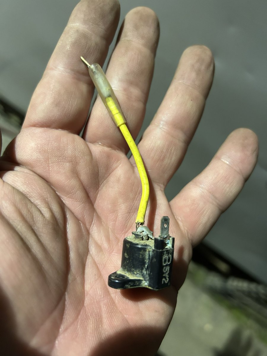 ichigoya_yac's tweet image. これを買おうとしたら埼玉から茨城まで送料2200円なんだってさ。
儲かる農業って作物を生産する事じゃないんだと思うんだわ。
何か悔しさしか湧いてこないよ