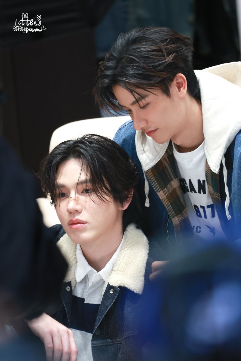 Polarmyca's tweet image. KaranAchi&apos;s seven years working together in a nutshell:

Achi: Oblivious, cute, and in his own little world 
Meanwhile Karan: You can&apos;t imagine things that I want to do to you once I get hold of you, Achi 🫦

TAYNEW WITH AMERICAN EAGLE
#AmericanEagleTH #เตนิว #TayNew