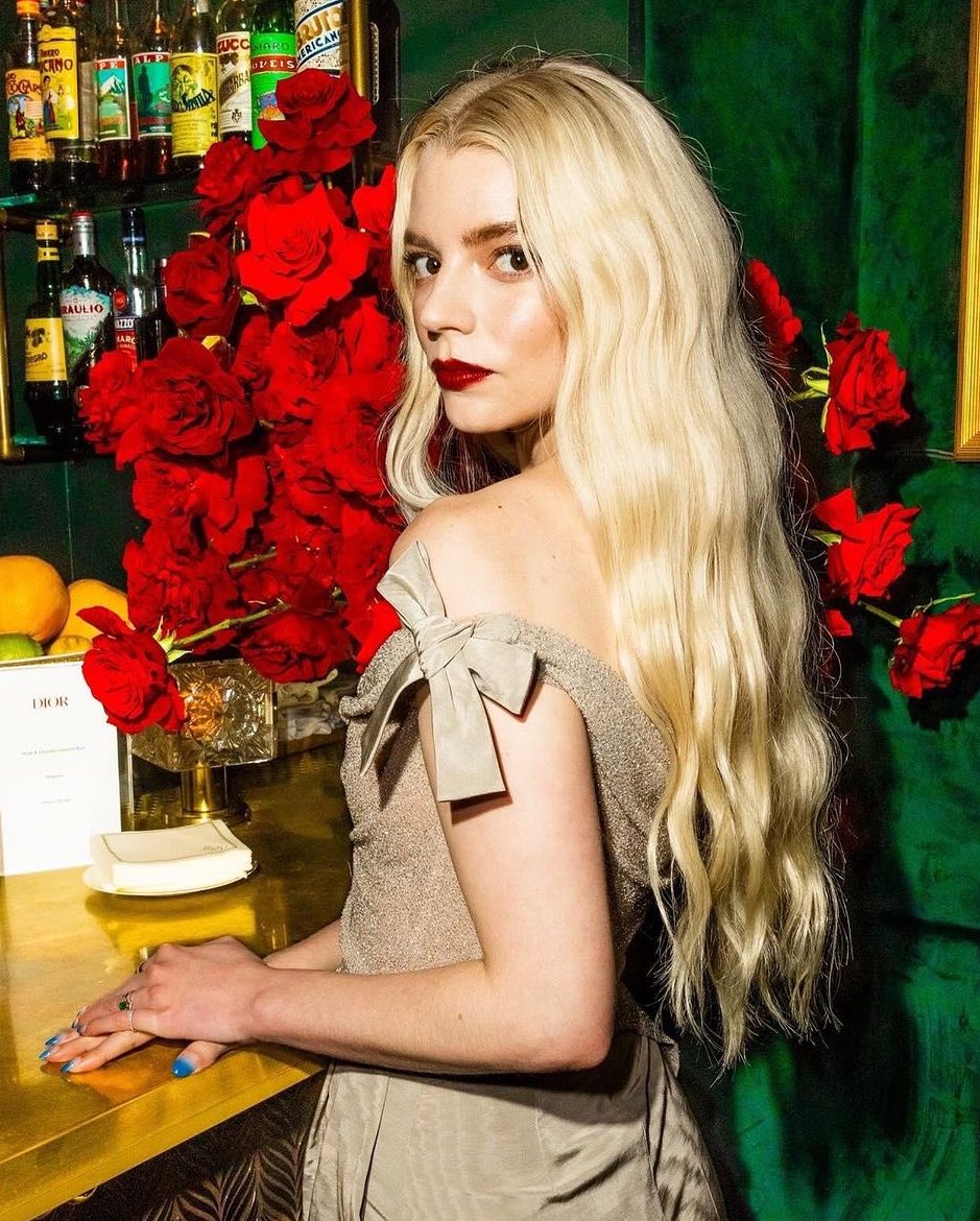 Anya Taylor-Joy TH 🤍✨ (@anyataylorjoyth) on Twitter photo 