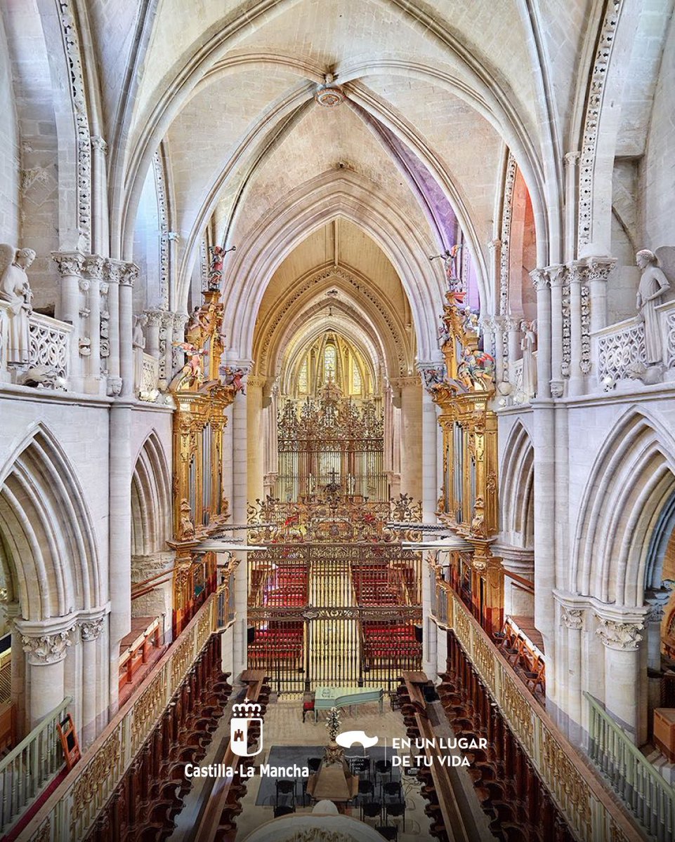 VinaAlbaliFS's tweet image. ✨ En cada rincón de Castilla-La Mancha hay una historia que contar.
Naturaleza, gastronomía, patrimonio, fiestas y tradiciones que laten con fuerza en una tierra única, hecha para ser descubierta con calma y disfrutada con todos los sentidos.

Prepárate para emocionarte,…