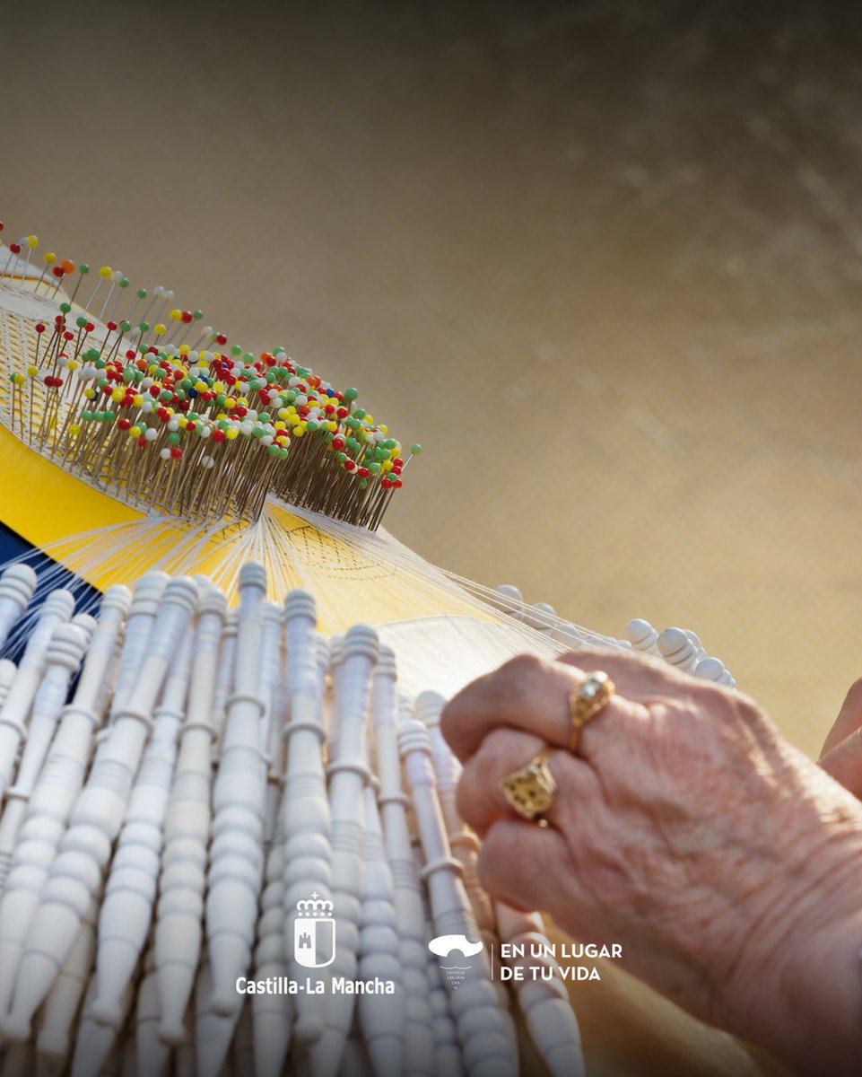 VinaAlbaliFS's tweet image. ✨ En cada rincón de Castilla-La Mancha hay una historia que contar.
Naturaleza, gastronomía, patrimonio, fiestas y tradiciones que laten con fuerza en una tierra única, hecha para ser descubierta con calma y disfrutada con todos los sentidos.

Prepárate para emocionarte,…