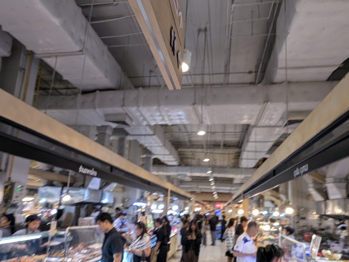 Jason_GameDev's tweet image. Chill day. Laundry, checking if my PS4s survived, and got my chicken rice again 😭