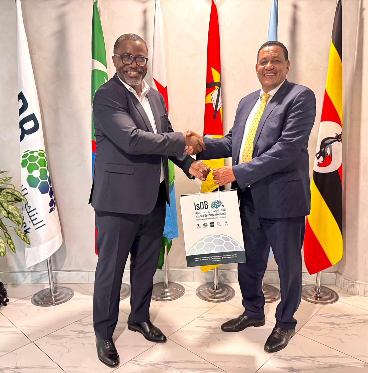 The UNDP Resilience Hub met with <a href="/isdb_group/">IsDB Group</a> to deepen collaboration on resilience and SDG priorities in the Horn of Africa 🌍. The discussion reaffirmed a shared vision for stronger partnerships and smarter investments to accelerate progress across the region.