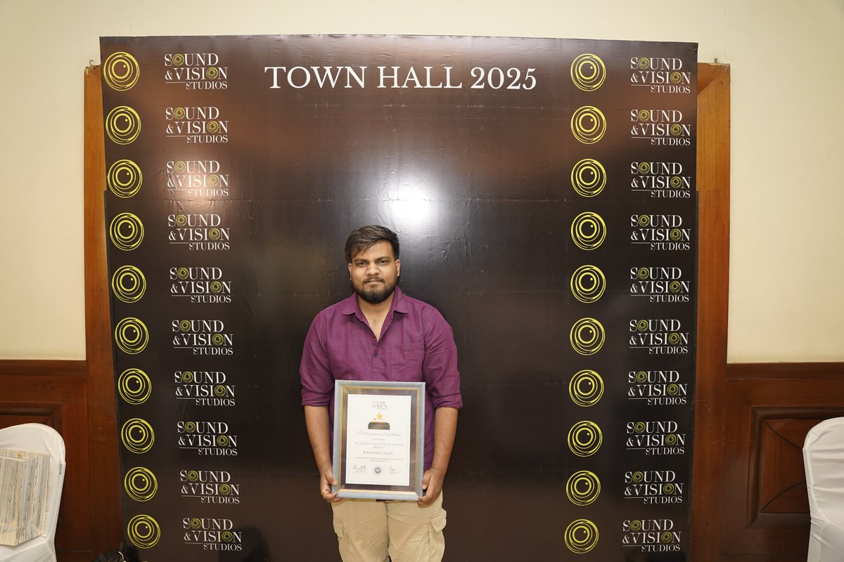 soundnvisionsts's tweet image. Congratulations Krishnakant Singh (Mumbai), on winning the Best Recording Engineer Award! Your expertise turns sound into perfection!

#SoundEngineering #AwardWinner #RecordingEngineer #SVSAwards #SVSPerformanceAwards #EmployeeAppreciation #Congratulations #SoundAndVisionStudios