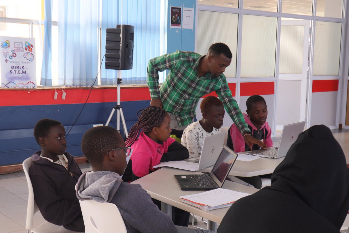 tinkacode's tweet image. Another Wednesday another @CodeClub event at the Nakuru National Library.  We are happy to see girls join the program too, we are truly building an inclusive community of young creators. Join us every Wednesday