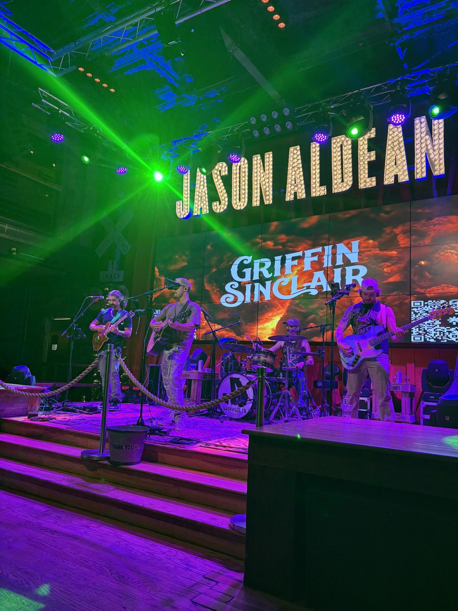 Zoe Pearman tweet media