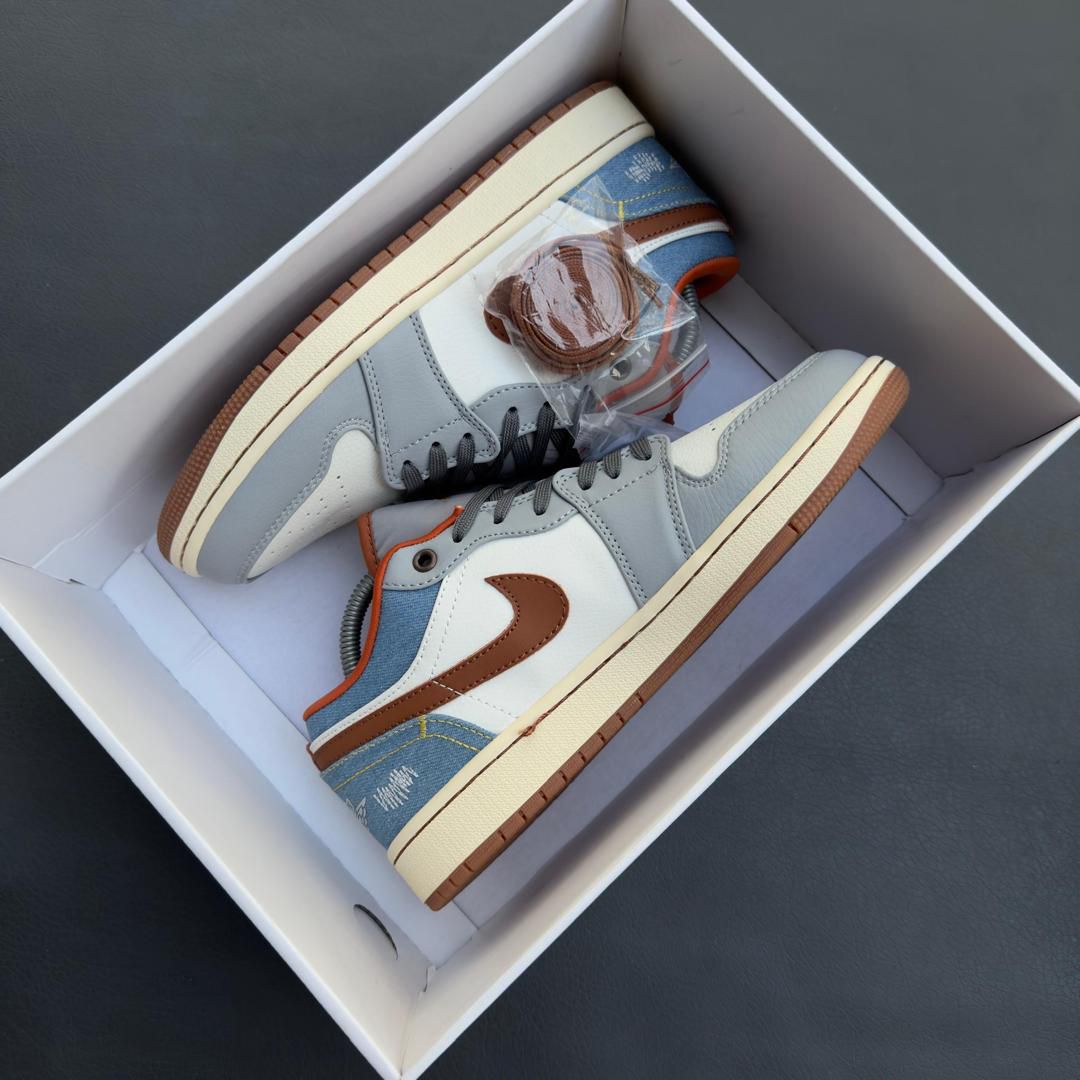 X_gee9's tweet image. 𝐎𝐑𝐈𝐆𝐈𝐍𝐀𝐋𝐋𝐘  𝐍𝐄𝐖 SHORT NECK NIKE🔥

𝐒𝐈𝐙E : 39,40,𝟒𝟏,𝟒𝟐,𝟒𝟑,𝟒𝟒,𝟒𝟓,✅

𝐁𝐑𝐀𝐍𝐃: NIKE🔥☑️

𝐏𝐑𝐈𝐂𝐄 : 65,000/=Jumla☑️

*NB* : QUALITY 1st🔥🪡