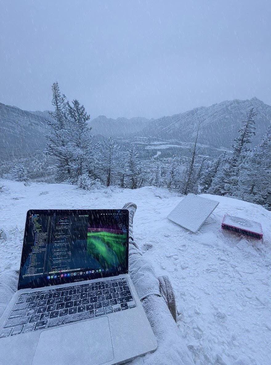 AppleSnob_'s tweet image. When your MacBook Pro has an Intel processor and you&apos;ve finally cracked the code on how to keep it from spontaneously combusting. 🥶

#Apple #MacBook #AppleProducts  #AppleLife #Tech #Technology #Gadgets #AppleEcosystem #MacOS #M4MacBookAir