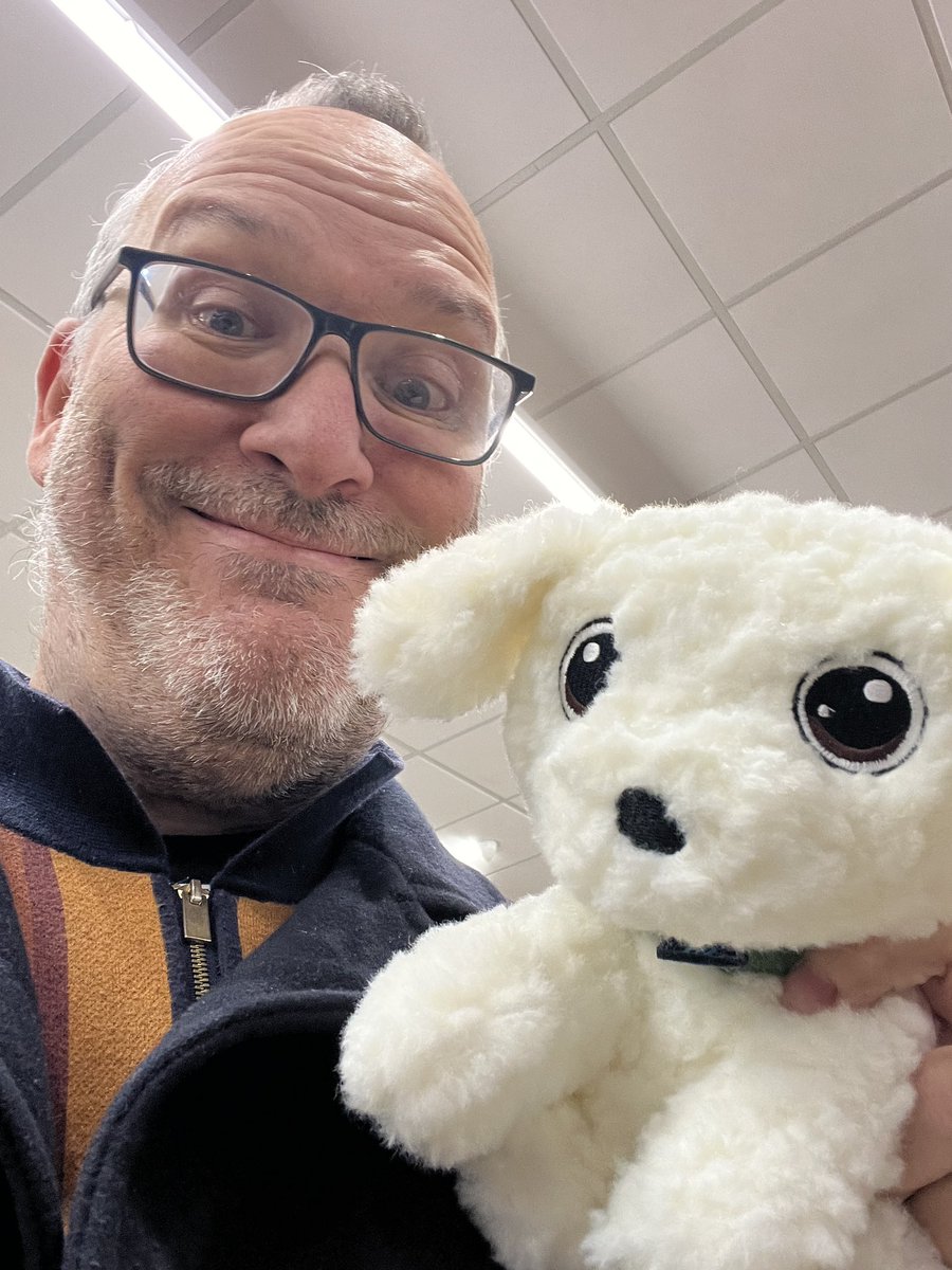 The early bird gets the <a href="/AldiUK/">Aldi Stores UK</a> cauliflower 🐾😆