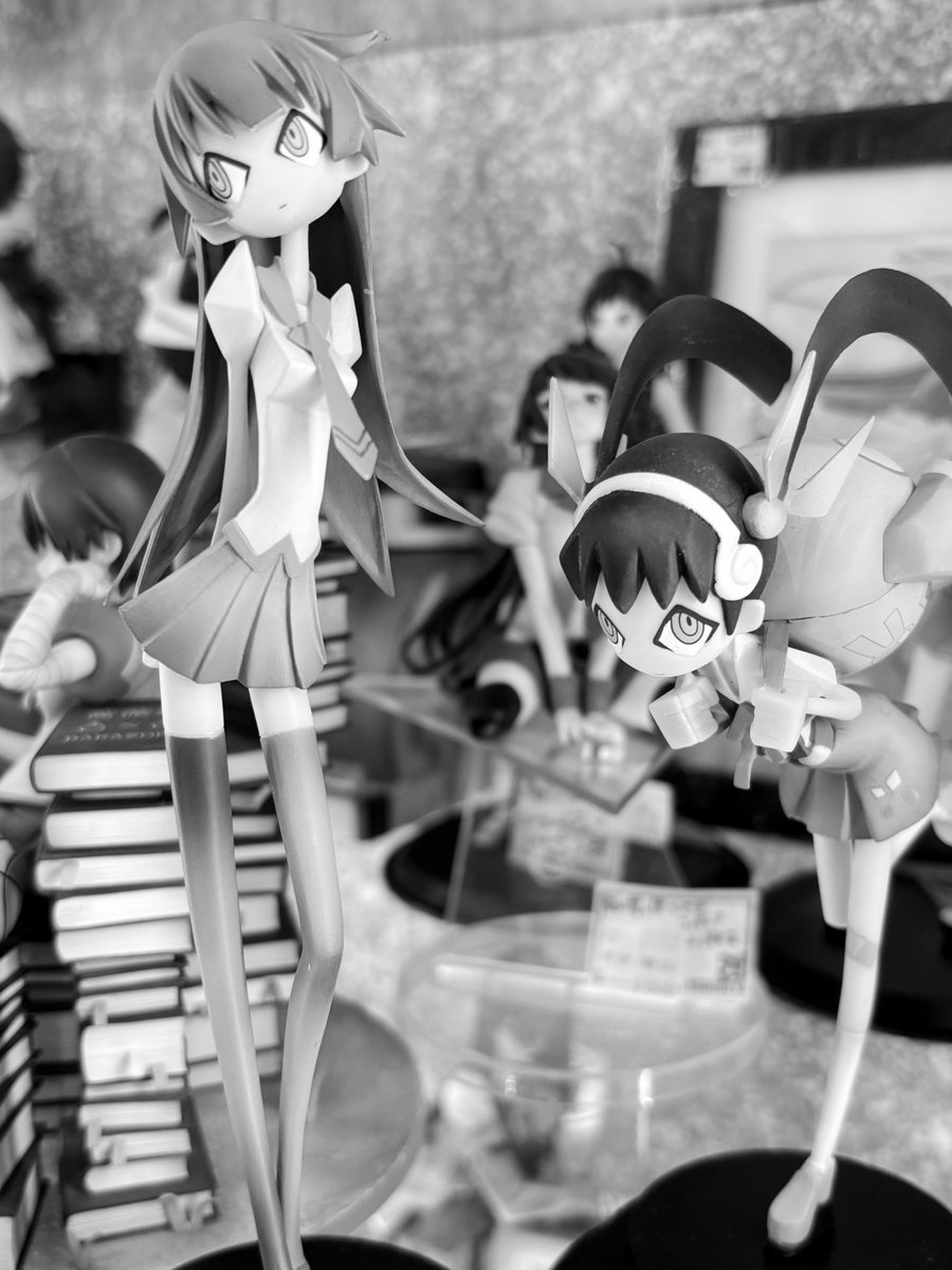 おもちゃコーナー】 化物語 戦場ヶ原ひたぎand八九寺真宵 ウエダハジメ