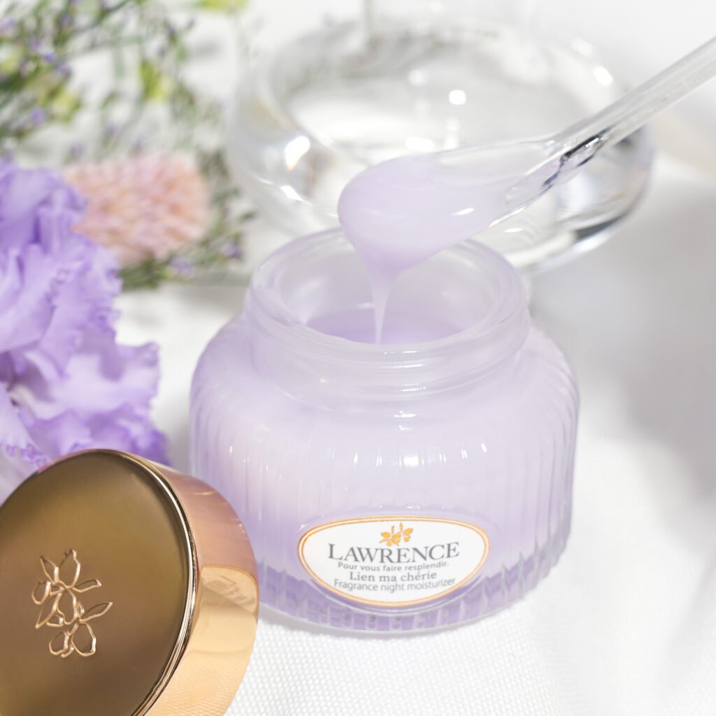 就寝前のリラックスタイムに／ 👉LAWRENCE ナイトモイスチャライザー