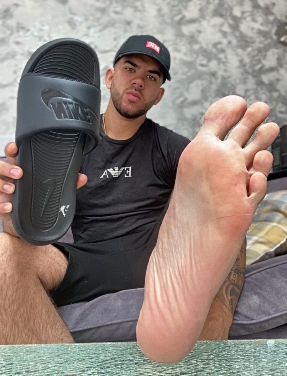 We at 5k followers fuck yeah. 
Send 🫰🏽
 £5 😏
£50 😜
£500 😈
Good fucking fggtttt🫵🏽