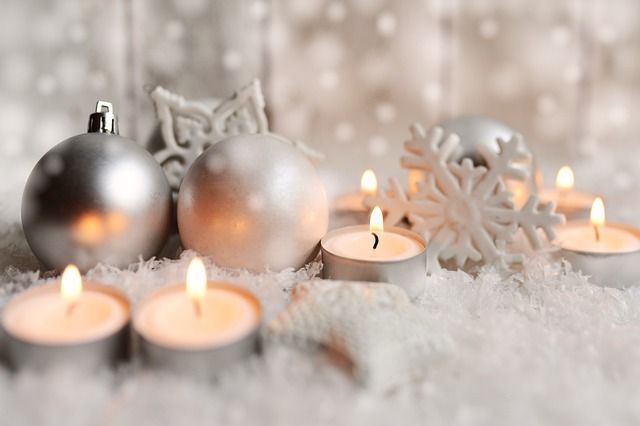 InveigleMagazi1's tweet image. Tips to decorate your home with Christmas trees, Wreaths and more for the holidays: Your Ultimate Christmas Decorating Guide. inveiglemagazine.com/2023/10/transf…  #christmas #christmasdecoration #homedecorating