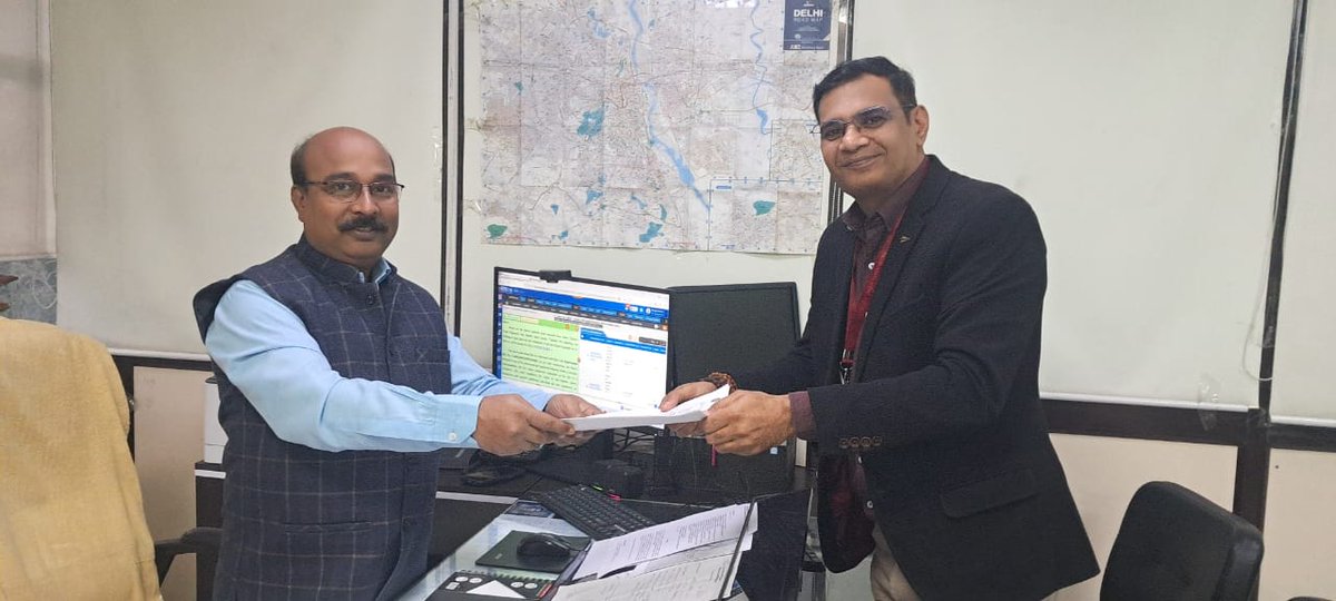 <a href="/CentralSanskrit/">CENTRAL SANSKRIT UNIVERSITY</a> नई दिल्ली के एकेडमिक,मुख्यालय विस्तार हेतु 
<a href="/official_dda/">Delhi Development Authority</a> ने जनकपुरी में, विश्वविद्यालय के पीछे 1200 स्क्वायर यार्ड प्लाट no.35 का आवंटन किया है। कुलपति <a href="/shrivarakhedi/">shrinivasa varakhedi</a>
ने <a href="/official_dda/">Delhi Development Authority</a> के वाइस चेयरमैन <a href="/saravanakr_n/">N Saravana Kumar IAS</a>,आयुक्त I.L.मन्नान अख्तर आईएएस, निदेशक I.L.रणजीत